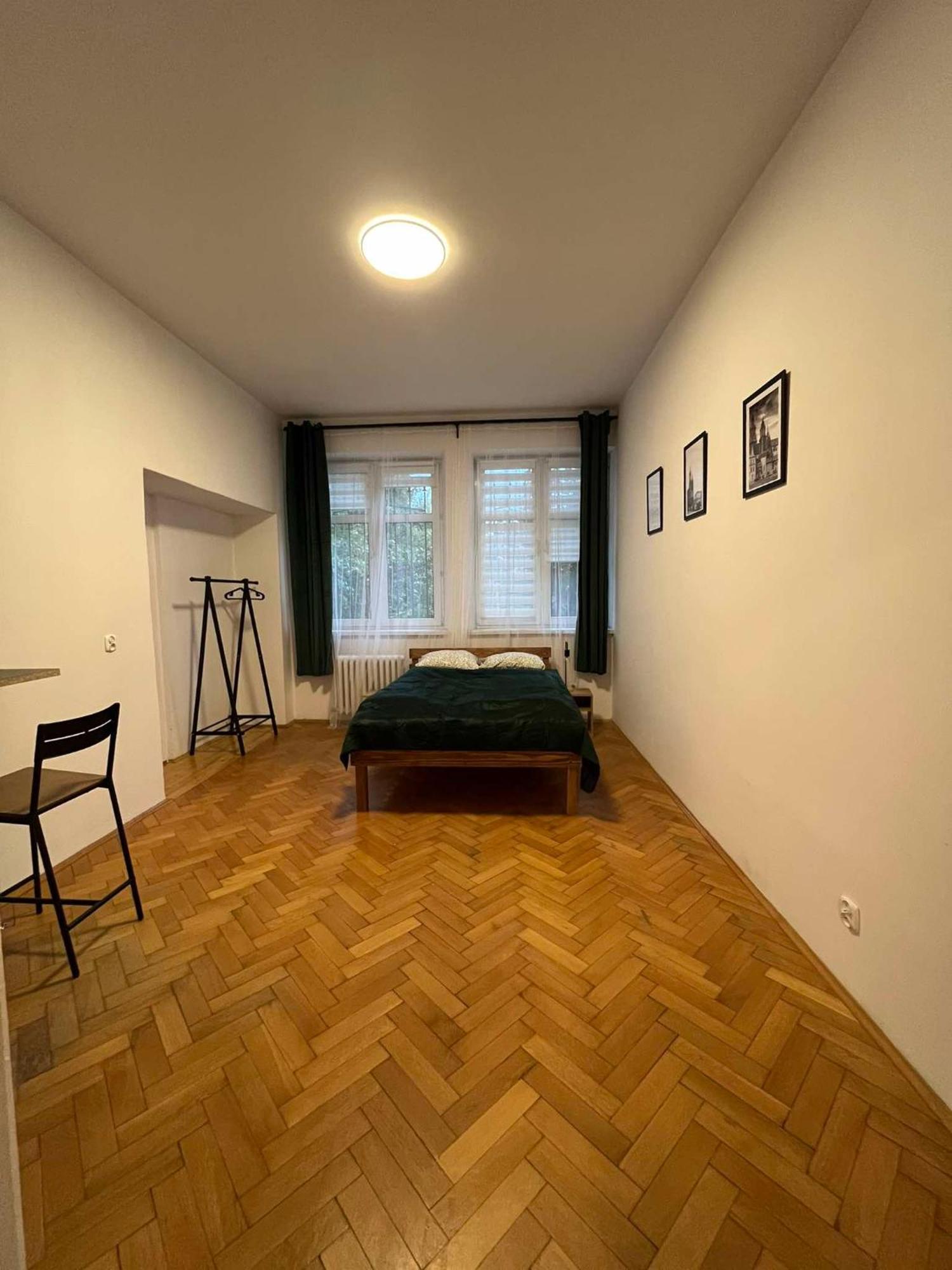 Krowoderska Lovely Room Krasków Eksteriør bilde